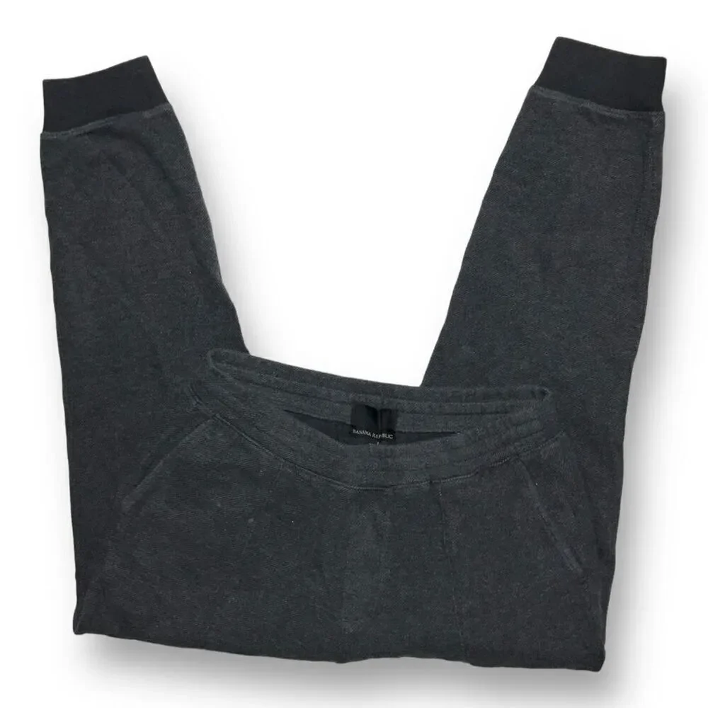 🏃‍♂️ Banana Republic Gray Joggers 👖‎ Size M